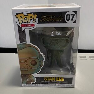 Funko Pop #07 Icons Stan Lee Green Vinyl Figure